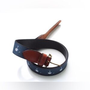 NWOT Thomas Bates belt